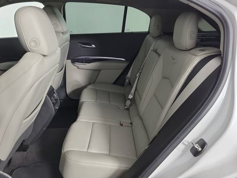 Used 2023 Cadillac XT4 Luxury FWD image 11