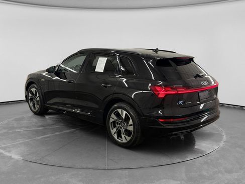 Used 2021 Audi e-tron Premium w/ Convenience Plus Package AWD/4WD image 4