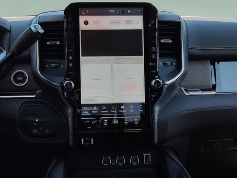 New 2025 RAM 2500 Limited image 14