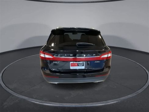 Used 2017 Lincoln MKX Reserve w/ Lincoln MKX Climate Package image 7