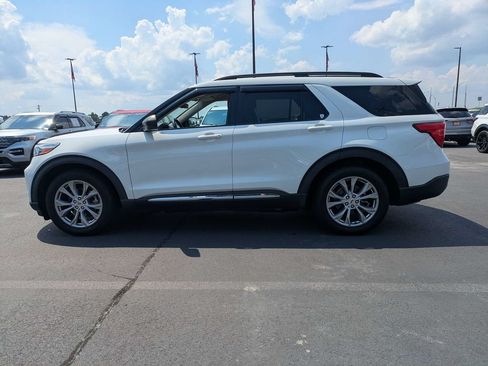 Used 2021 Ford Explorer XLT w/ Equipment Group 202A RWD image 7