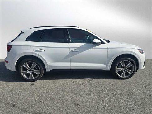 Certified 2025 Audi Q5 2.0T Premium image 2