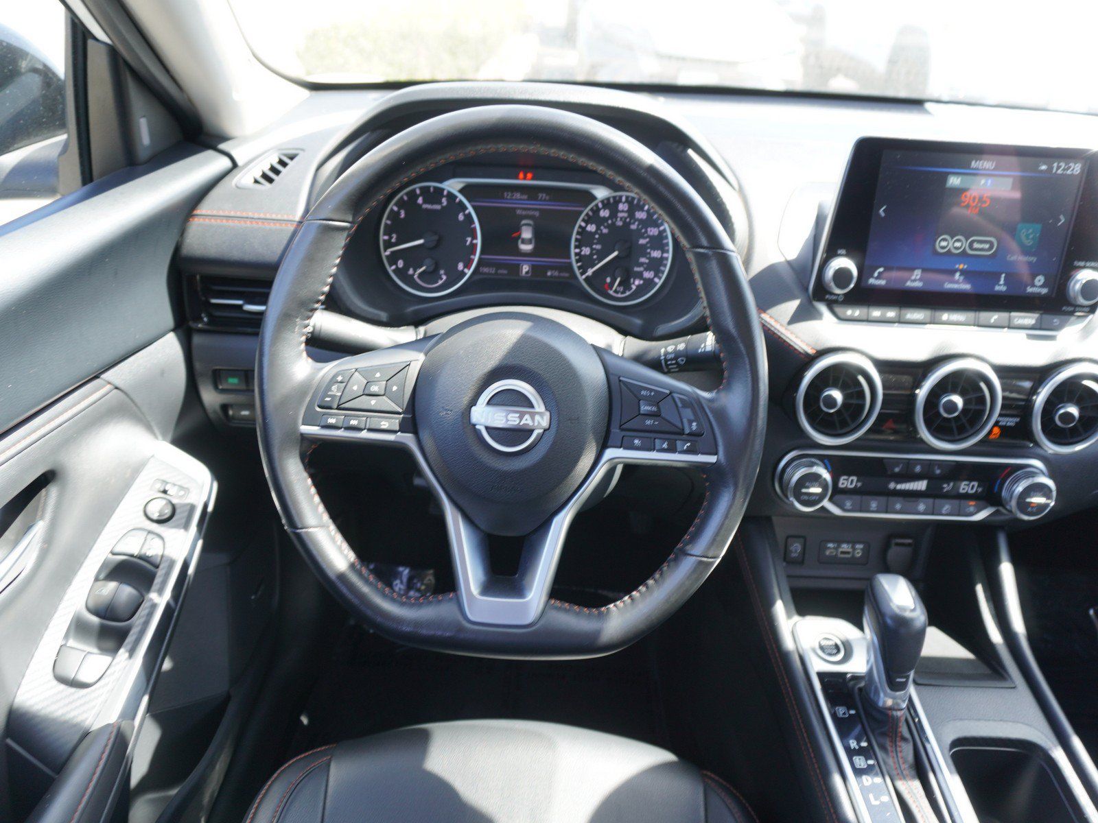 Used 2025 Nissan Sentra SR w/ SR Premium Package FWD image 14