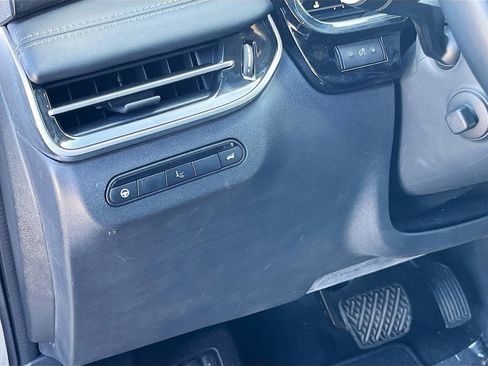 Used 2023 INFINITI QX60 Sensory w/ Vision Package FWD image 10