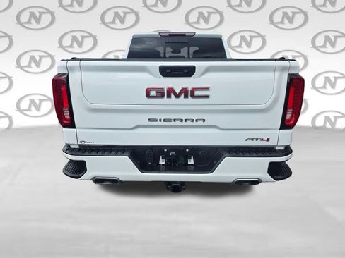 Used 2022 GMC Sierra 1500 AT4 w/ AT4 Preferred Package AWD/4WD image 13