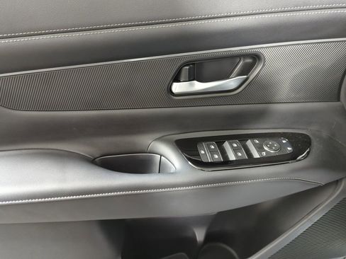 Used 2025 Nissan Murano SV image 9