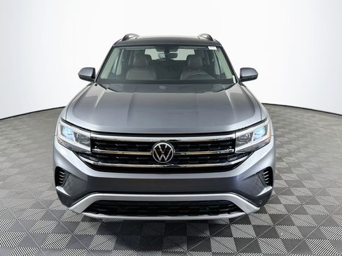 Used 2022 Volkswagen Atlas SE w/ Panoramic Sunroof Package FWD image 2
