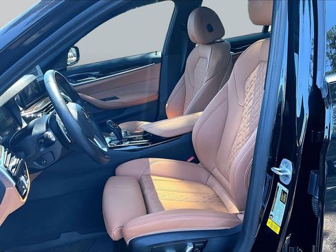 Certified 2023 BMW 530i w/ Premium Package RWD image 8