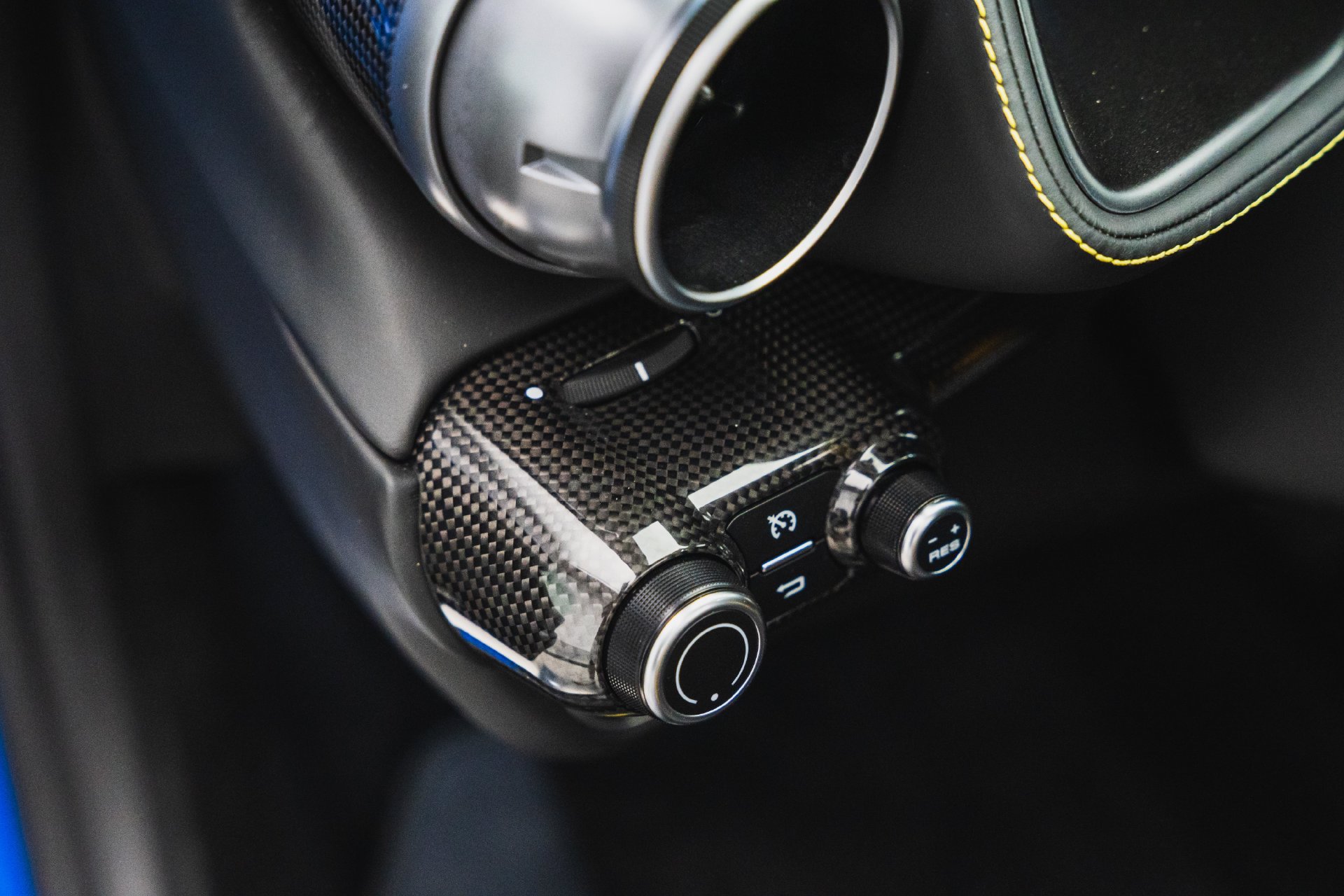 Used 2022 Ferrari 812 GTS RWD image 53
