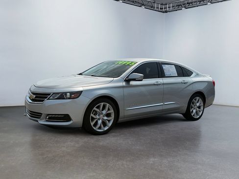 Used 2017 Chevrolet Impala Premier FWD image 7