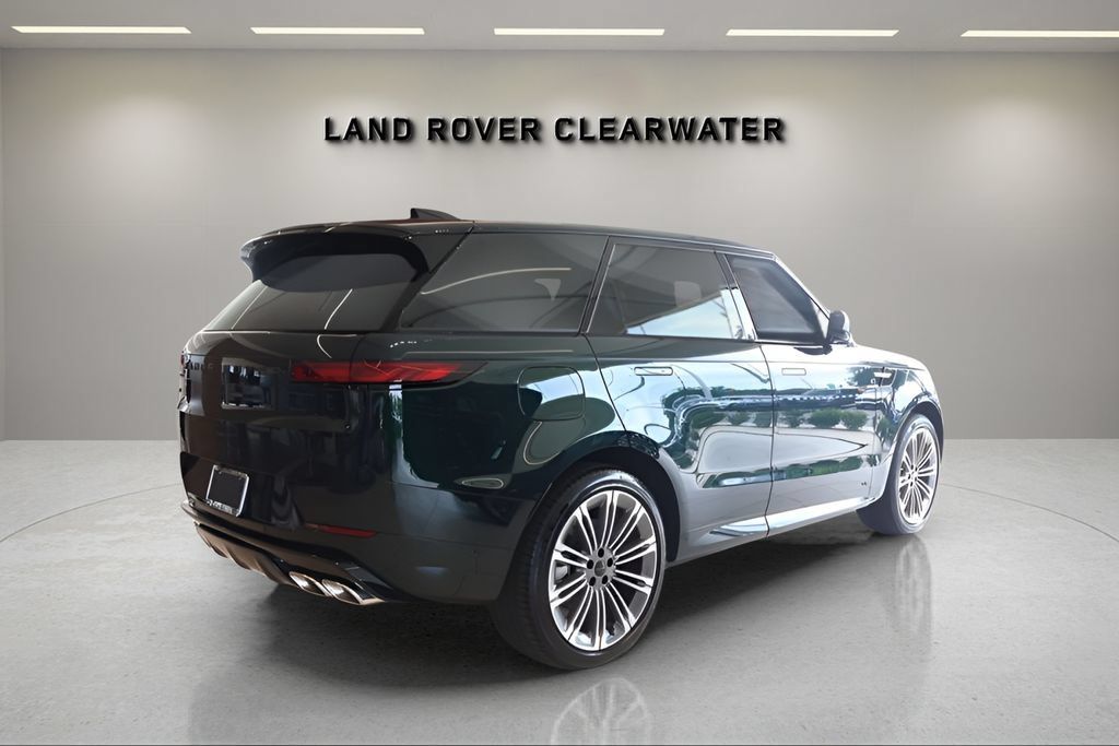 New 2026 Land Rover Range Rover Sport Dynamic SE AWD/4WD image 4
