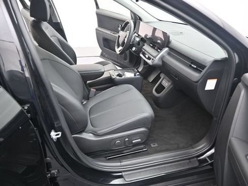 Used 2026 Hyundai Ioniq 5 SEL AWD/4WD image 17