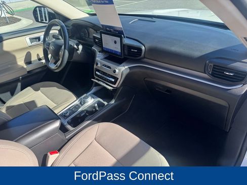 Certified 2023 Ford Explorer XLT image 21