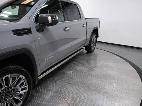 Certified 2025 GMC Sierra 1500 Denali Ultimate AWD/4WD image 5