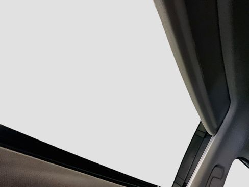 Used 2025 Honda Accord SE image 26