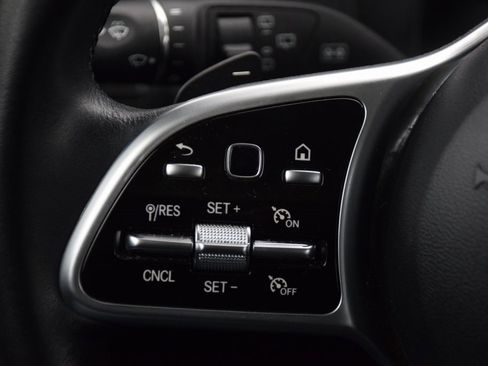 Certified 2022 Mercedes-Benz GLC 300 image 22