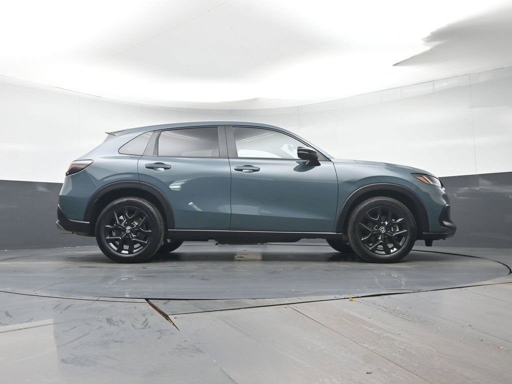 Certified 2025 Honda HR-V Sport image 30