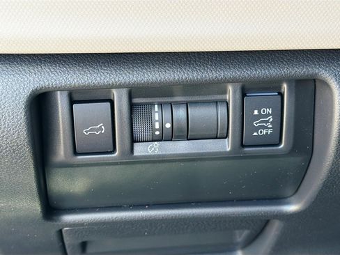 Used 2026 Subaru Forester Premium image 32