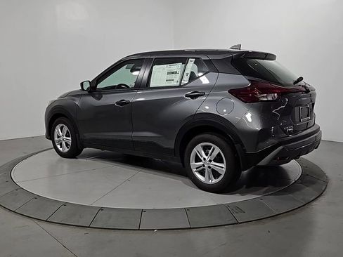 New 2025 Nissan Kicks Play S image 3