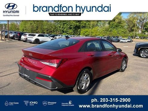 Certified 2026 Hyundai Elantra SE w/ Cargo Package FWD image 6