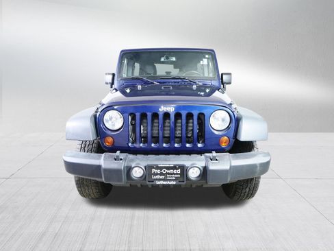 Used 2013 Jeep Wrangler Unlimited Sport image 2