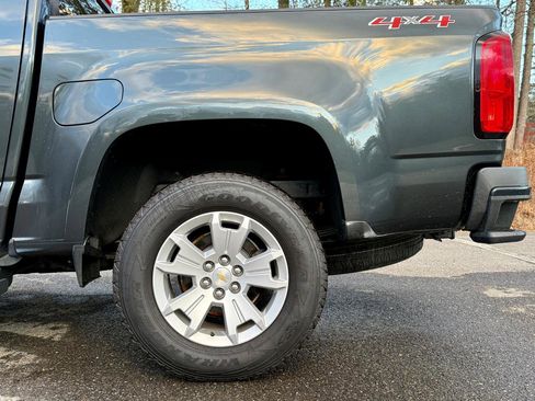 Used 2018 Chevrolet Colorado LT w/ LT Convenience Package image 8