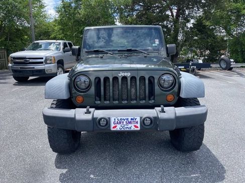 Used 2011 Jeep Wrangler Unlimited Sport AWD/4WD image 3