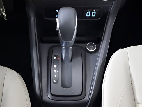 Used 2021 Ford EcoSport S image 34