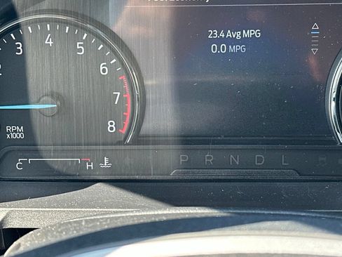 Used 2022 Ford Explorer XLT w/ Equipment Group 202A RWD image 16