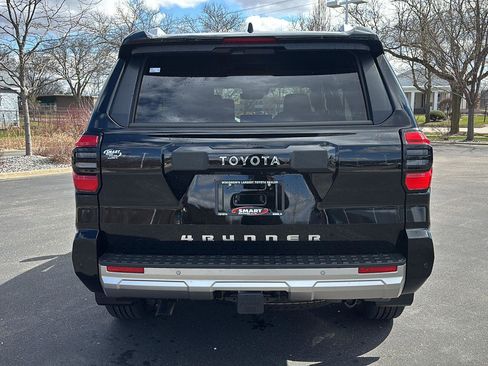 New 2026 Toyota 4Runner Limited image 9