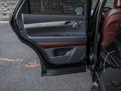 Used 2025 Genesis GV80 3.5T Prestige image 18