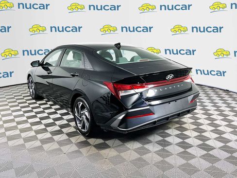 Certified 2025 Hyundai Elantra Sport FWD image 5