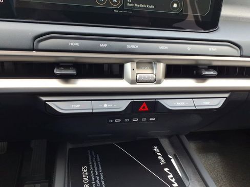 New 2027 Kia Telluride S image 19