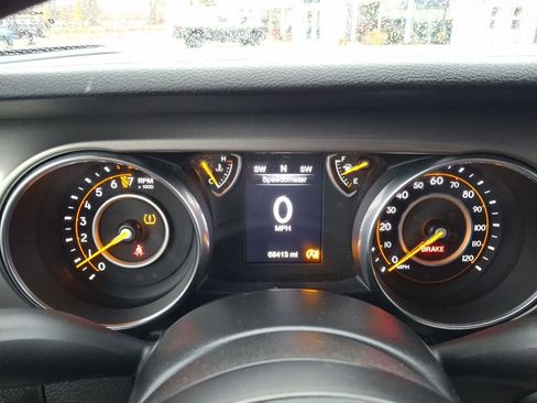 Used 2020 Jeep Wrangler Sport image 14