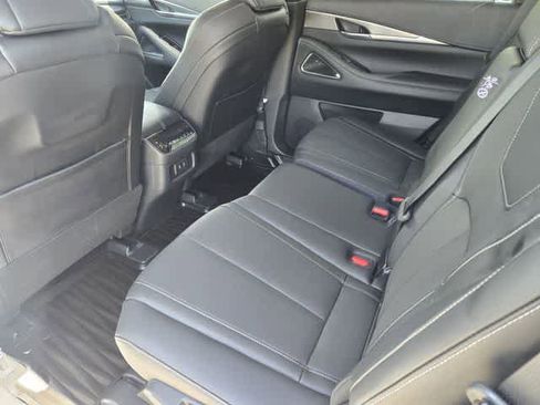 Certified 2026 INFINITI QX60 Luxe w/ Cargo Package image 11