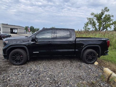 Used 2024 GMC Sierra 1500 Elevation AWD/4WD image 5