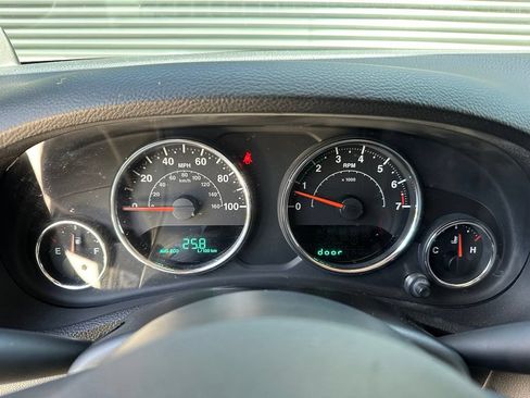 Used 2013 Jeep Wrangler Sport AWD/4WD image 19