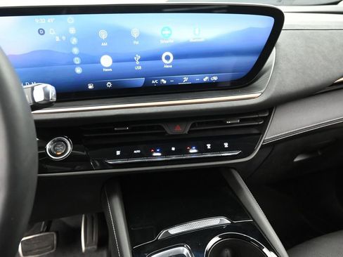 Used 2024 Buick Envision Sport Touring image 16