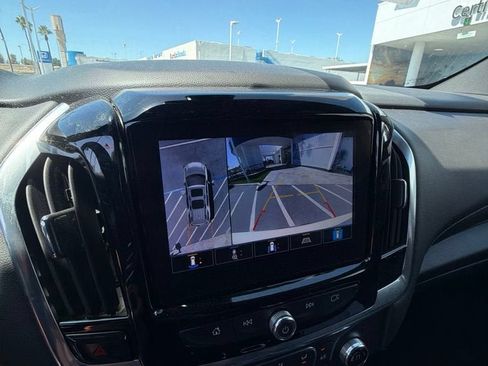 Used 2023 Chevrolet Traverse LT w/ Rear Camera Mirror Package AWD/4WD image 18