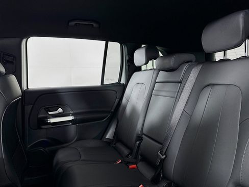 Certified 2025 Mercedes-Benz GLB 250 GLB 250 image 8