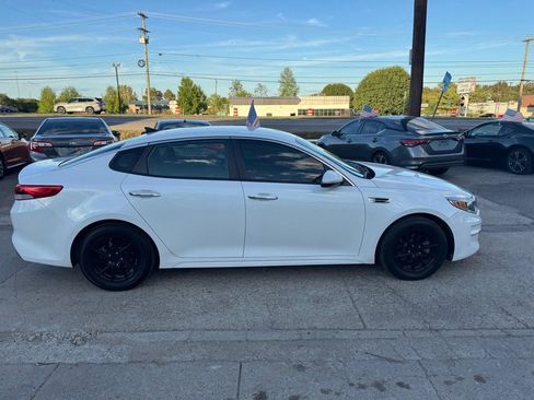 Used 2016 Kia Optima LX image 4