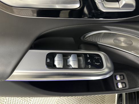 Used 2025 Mercedes-Benz E 53 AMG e 4MATIC Sedan image 11