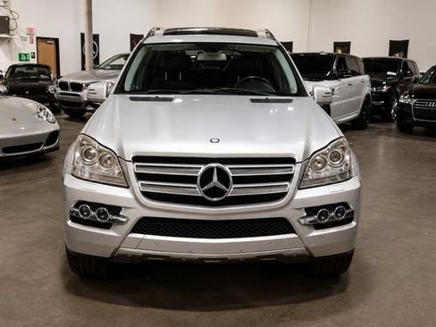 Used 2011 Mercedes-Benz GL 450 4MATIC image 3