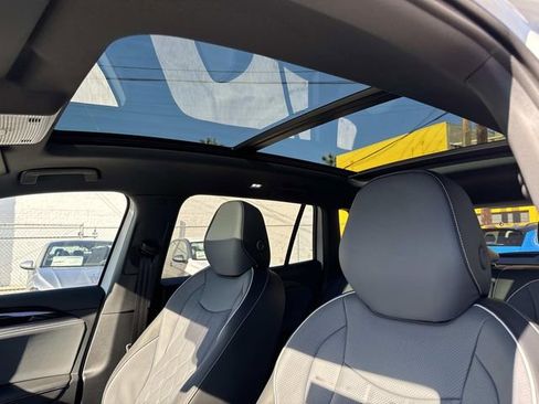 New 2026 Volkswagen Tiguan SEL R-Line image 15