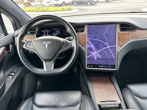 Used 2020 Tesla Model X Long Range AWD/4WD image 20