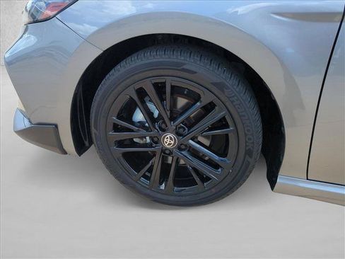 Used 2025 Toyota Camry SE w/ Convenience Package FWD image 23
