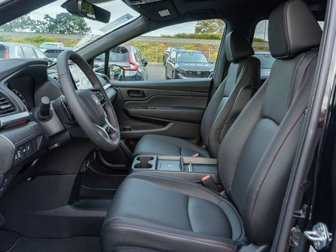 New 2026 Honda Odyssey Sport-L image 24