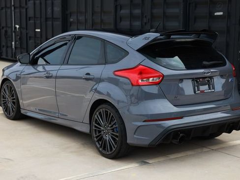 Used 2016 Ford Focus RS AWD/4WD image 8