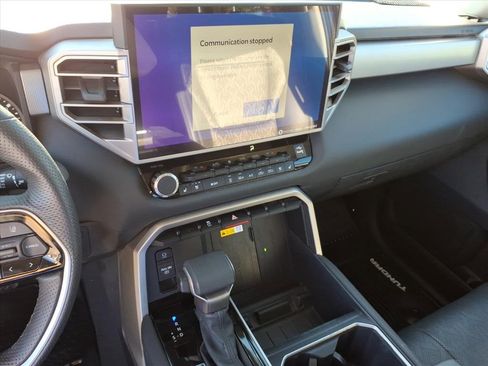 Used 2022 Toyota Tundra Limited image 18