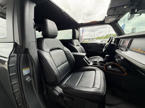 Used 2023 Ford Bronco Badlands w/ Sasquatch Package AWD/4WD image 35